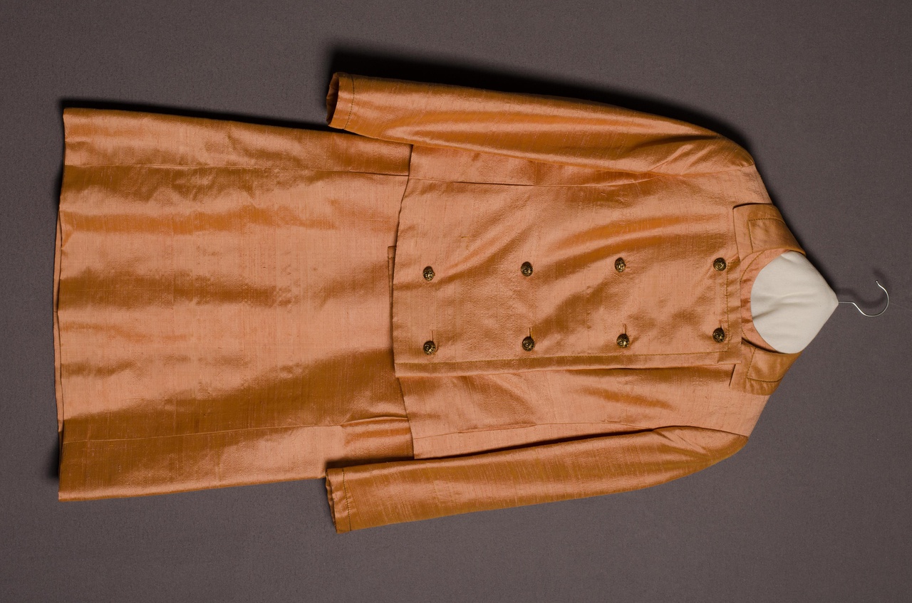 Damesensemble bestaande uit jasje en rok
