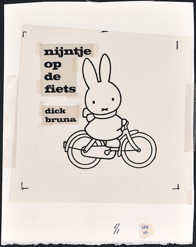 nijntje op de fiets [nijntje op de fiets en tekst op de omslag; aangetroffen bij de eerdere versie van het kinderboek wat niet is uitgegeven]