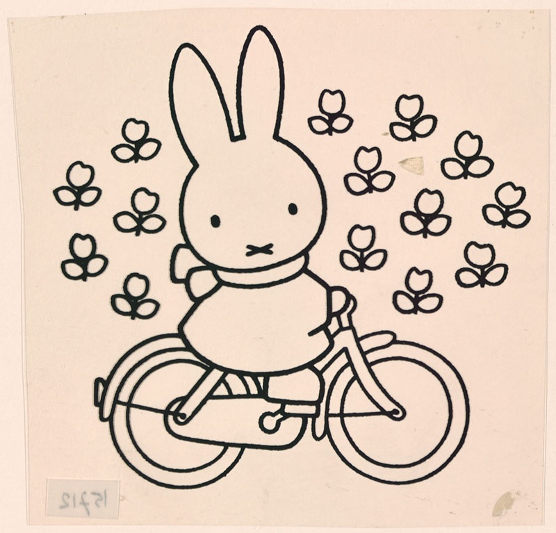 nijntje op de fiets [aangetroffen bij de eerdere versie van het kinderboek; nijntje fiets tussen de bloemen op p. 7]
