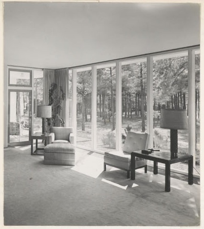 Afbeelding van woning Klaassen, ca.1953, interieur zitkamer, zonnige hoek