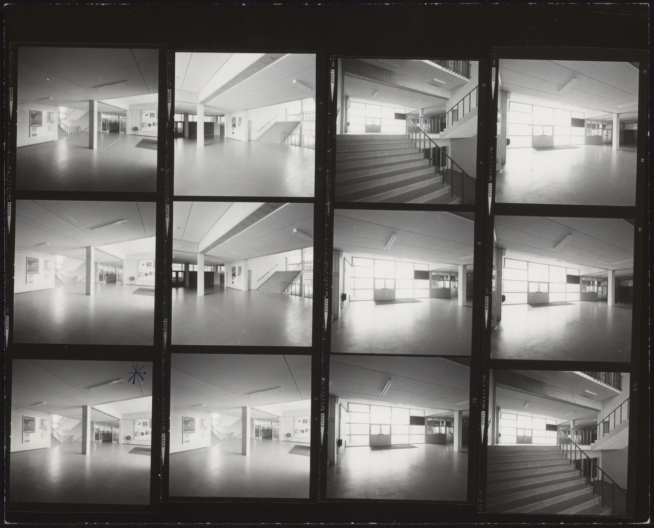 Afbeelding van Kunstacademie Arnhem, ca.1963, twaalf contact afdrukjes, van hal en trappenhuis