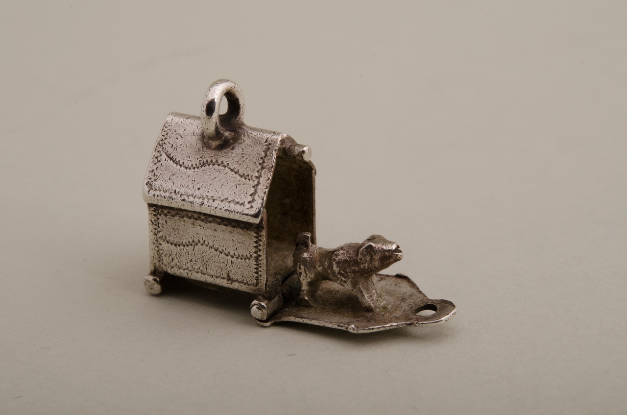 Hondenhok (bedeltje, miniatuur)
