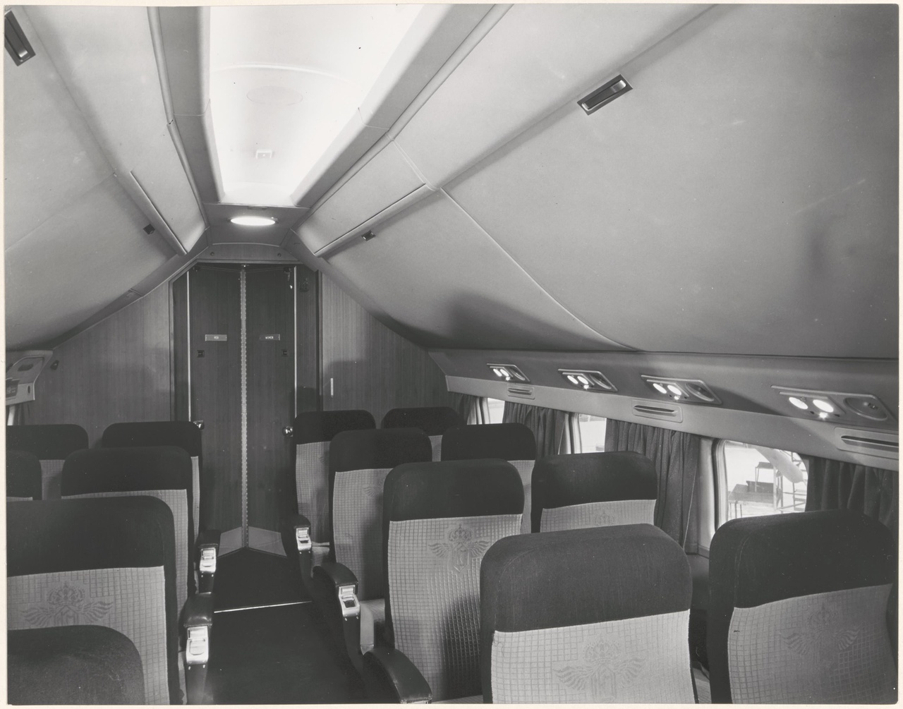 Ontwerpschets voor vliegtuig interieur, type DC 7C