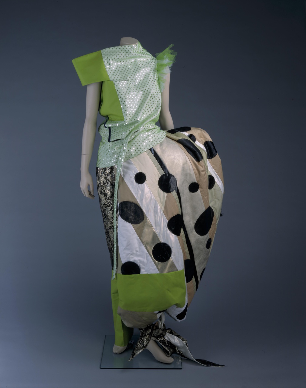 Damesensemble voor Robijn Fashion Award 1997 'Caught in colour' bestaande uit lijf, broek en heupvulling
