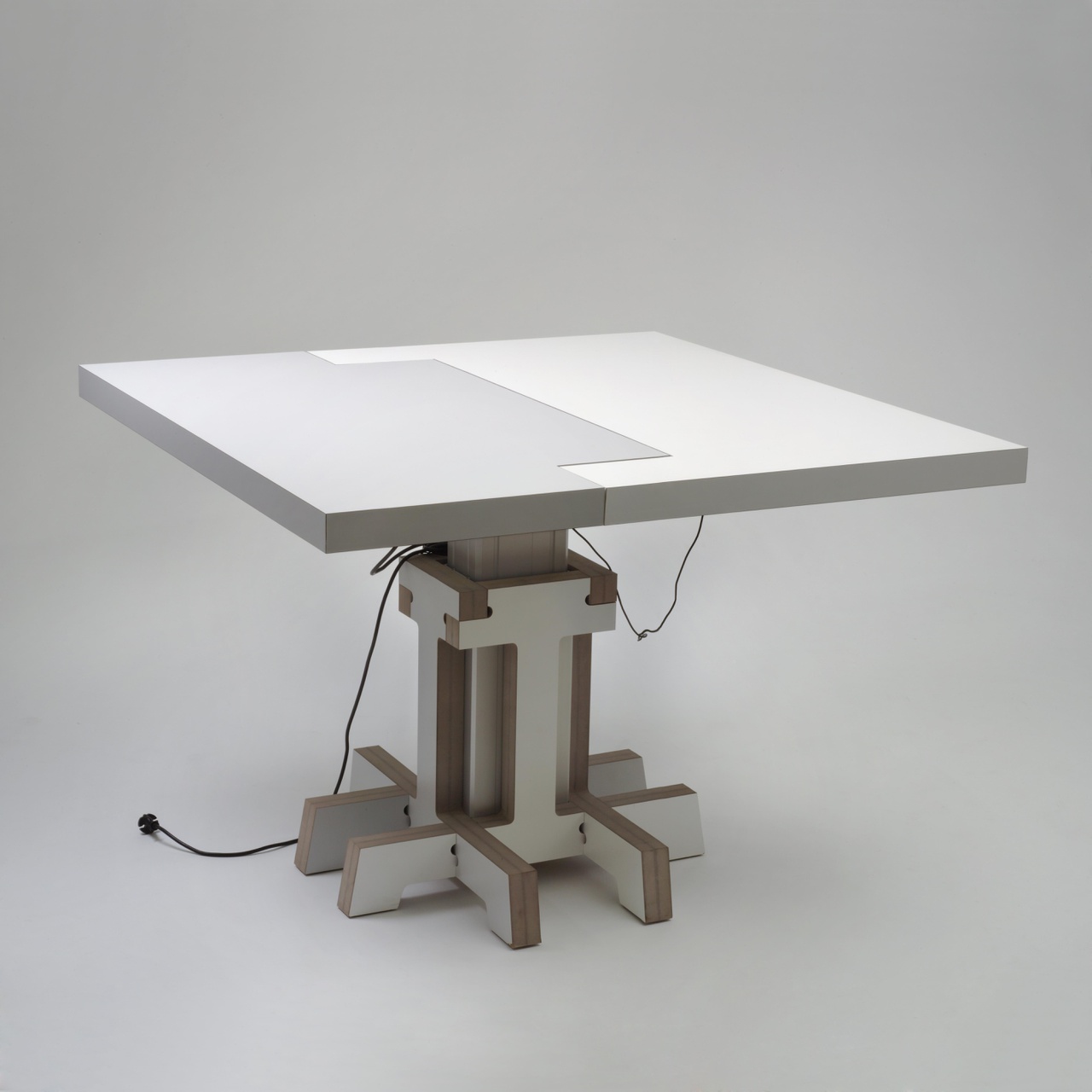 PROOFF electric worktable (prototype)