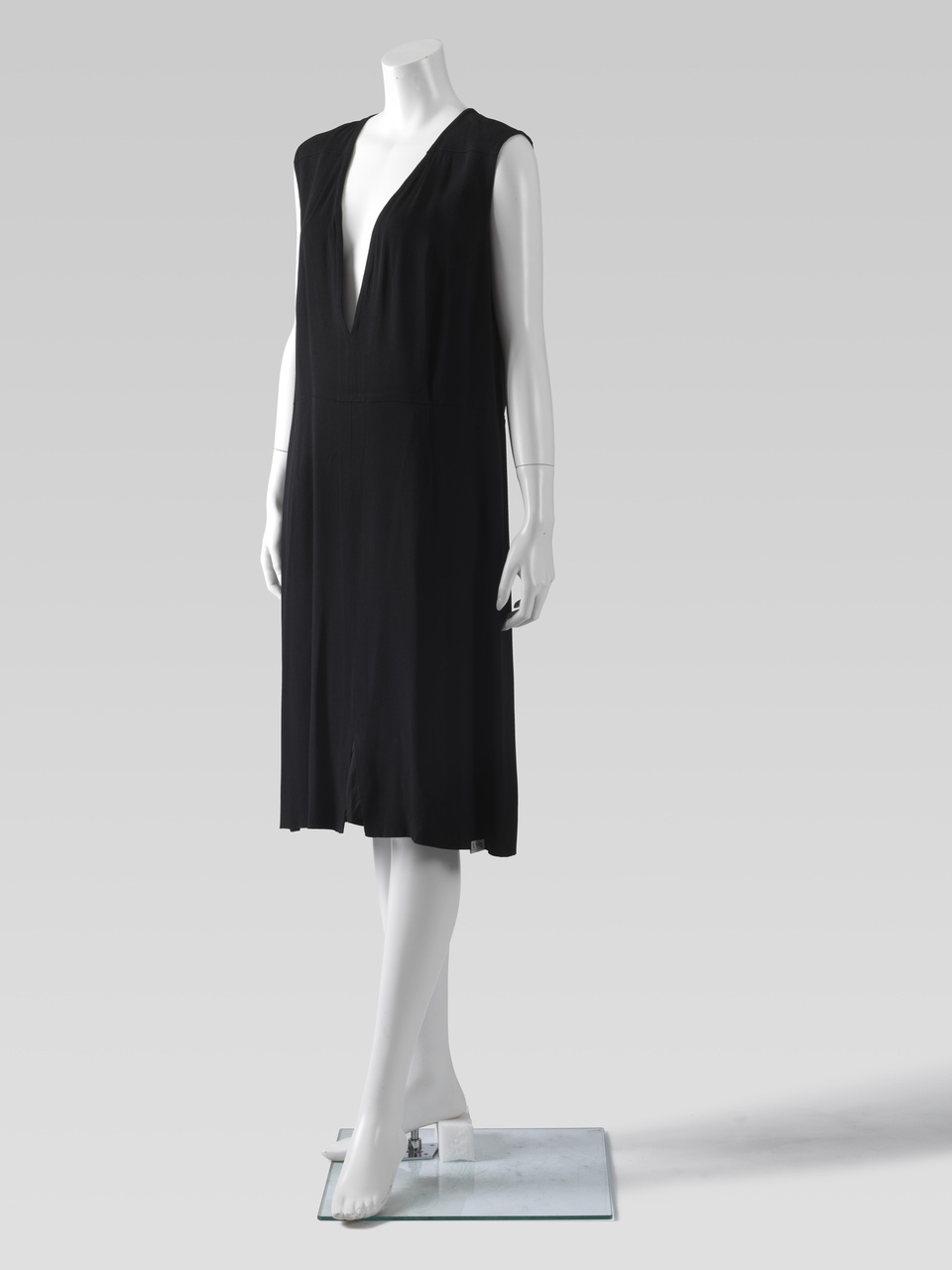 zwarte jurk, Reproduction d'une serie des vetements ancients du 1950,