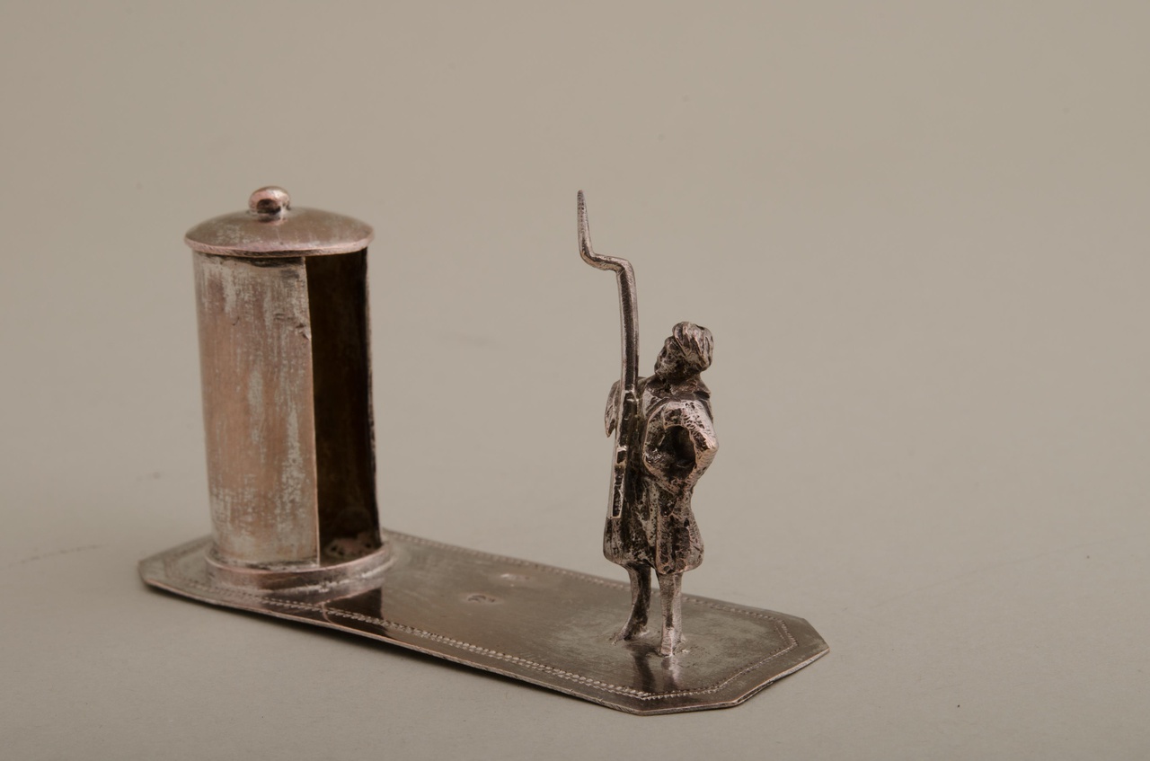 Soldaat bij wachthuisje (miniatuur)