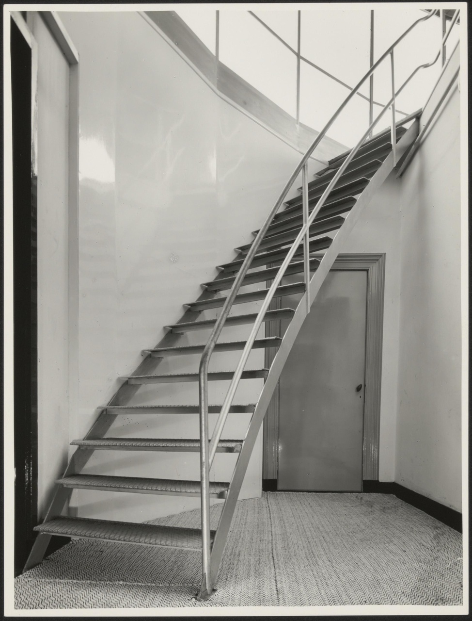 Afbeelding van koepel Metz & Co, trap naar de koepel