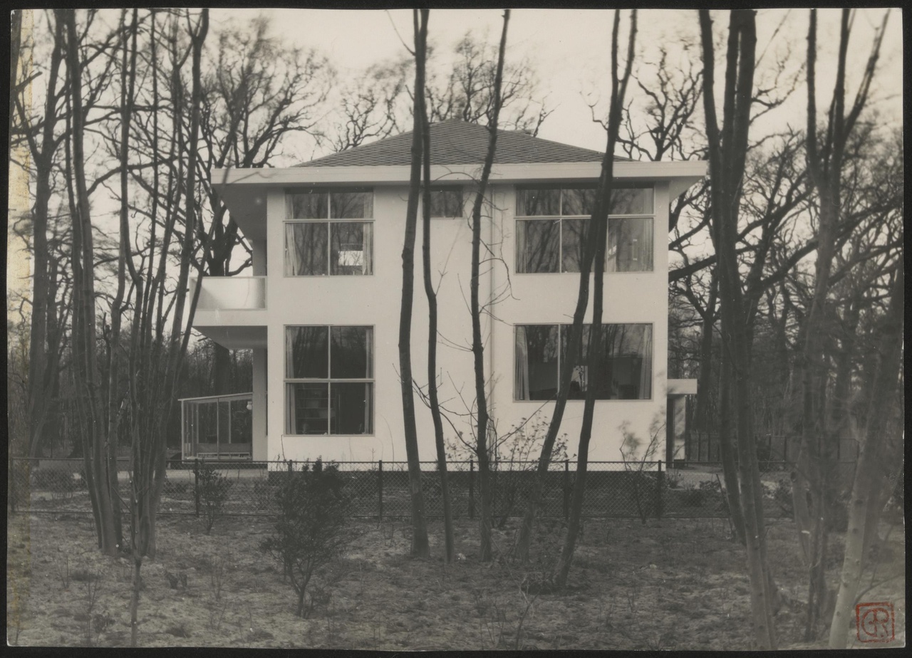 Afbeelding van woning Hillebrand, ca.1935, aanzicht recht van voren