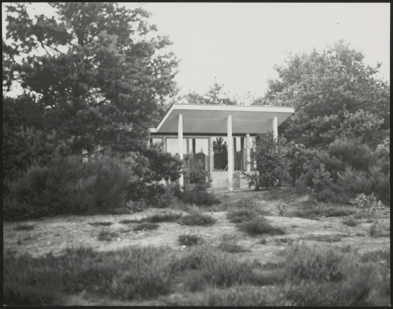 Afbeelding van zomerhuisje Hessenheem, ca.1951,  in dennebos