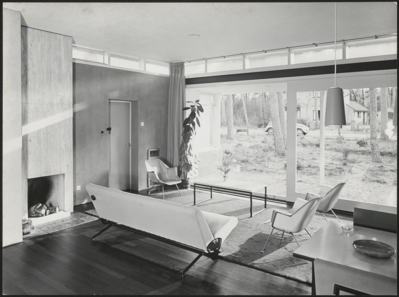 Afbeelding van woning Cordemeyer, ca.1957, woonkamer, zithoek
