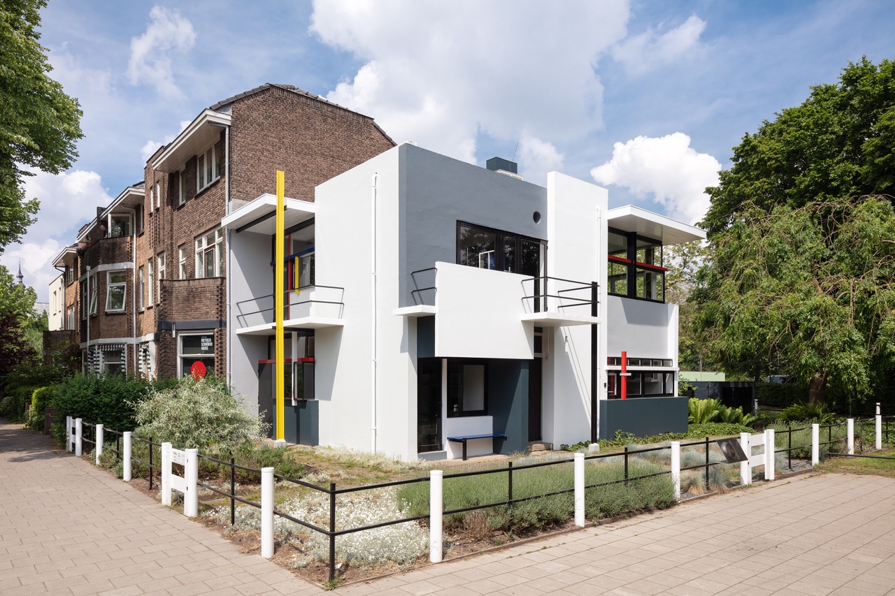 4/10 - Rietveld Schröderhuis, zuid-west zijde. Foto: Stijn Poelstra
